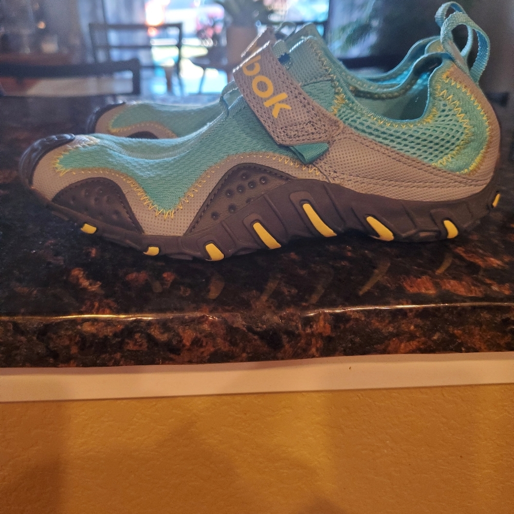 Women Rebok training shoes